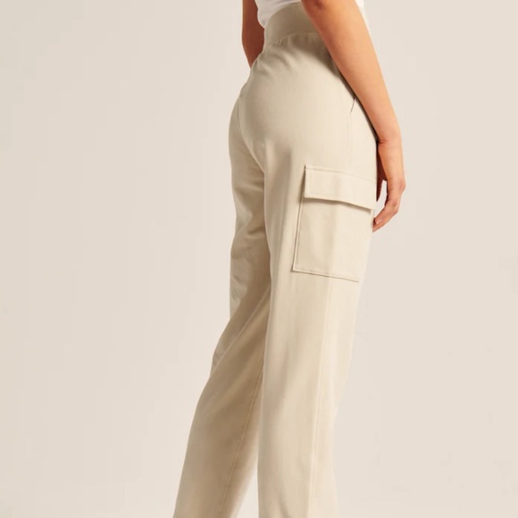 NWT Abercrombie Luxe Terry Cargo Joggers - Picture 3 of 6